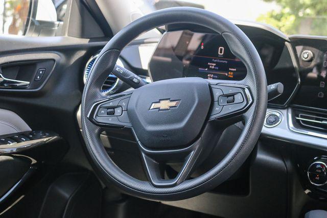 2024 Chevrolet Trax FWD LT