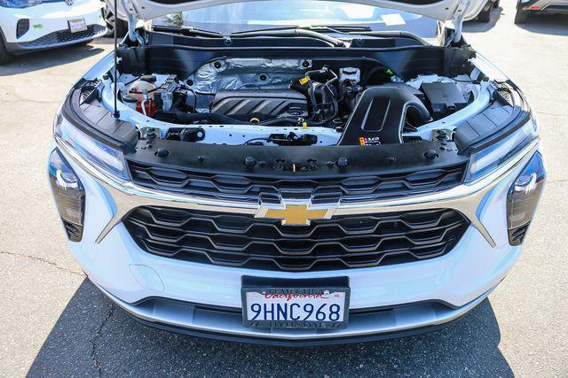 2024 Chevrolet Trax FWD LT