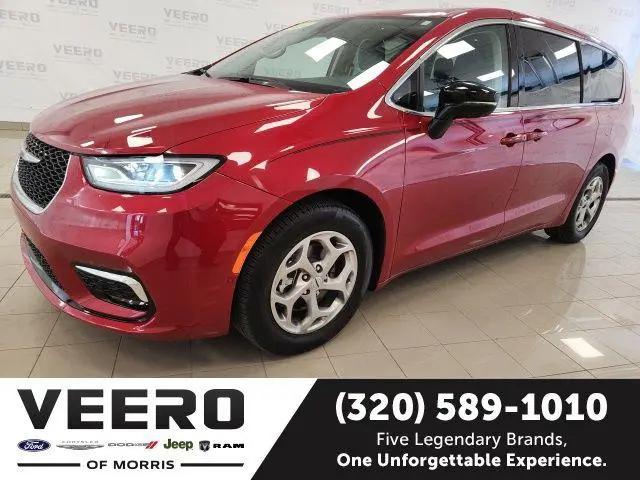2024 Chrysler Pacifica Limited for sale in Morris, MN