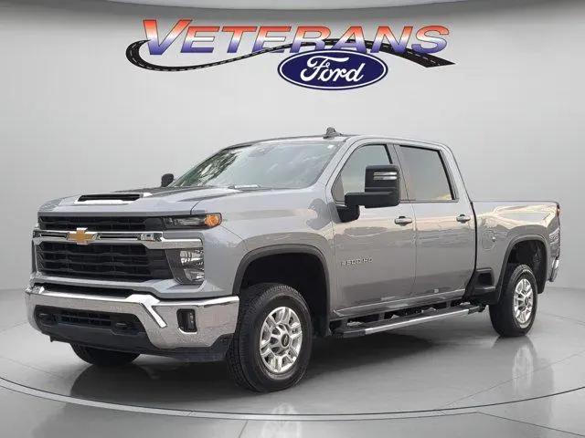 2025 Chevrolet Silverado 2500HD 4WD Crew Cab Standard Bed LT for sale in Tampa, FL