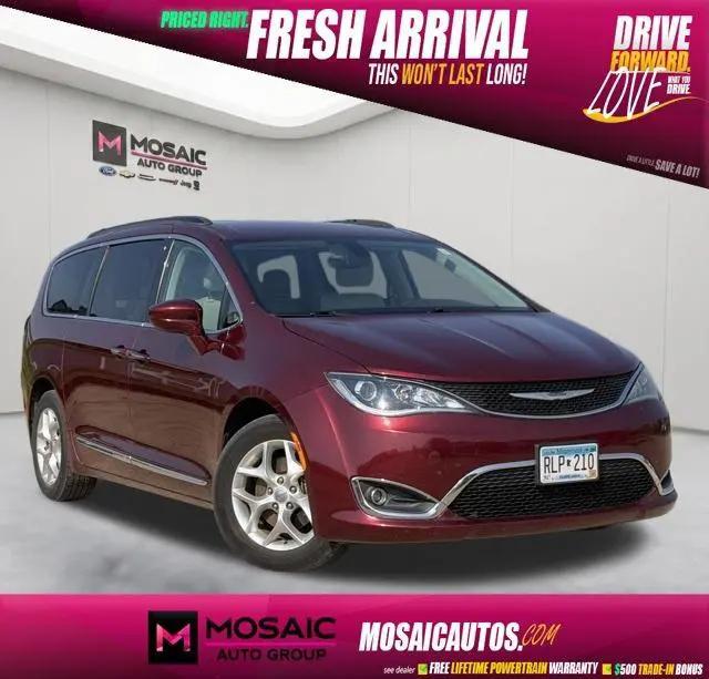 2017 Chrysler Pacifica Touring-L for sale in Zumbrota, MN