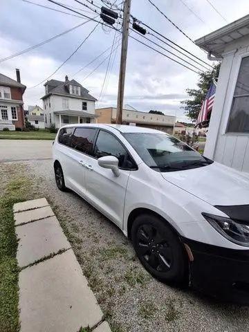 2020 Chrysler Pacifica Hybrid Touring for sale in Pittsburgh, PA