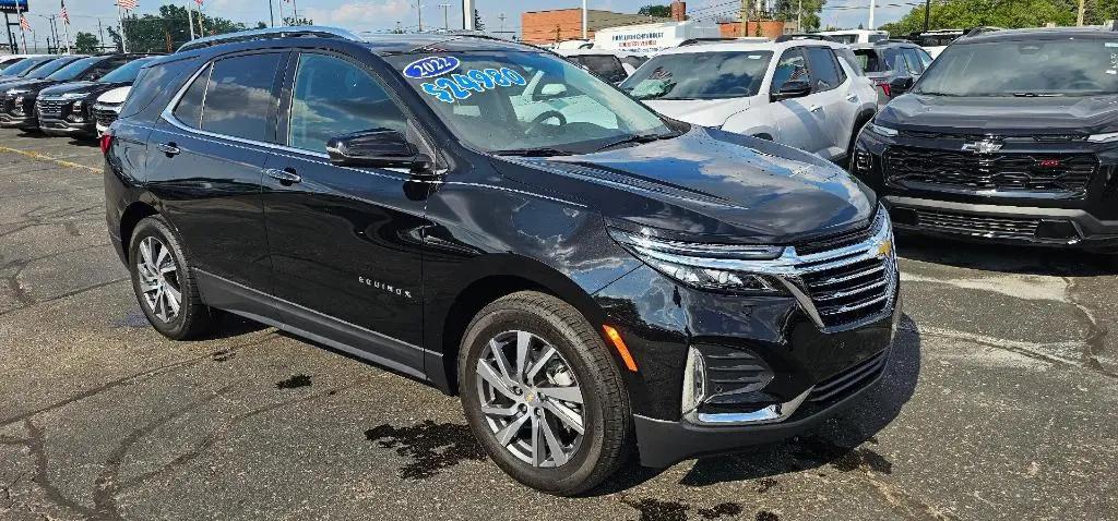 2022 Chevrolet Equinox AWD Premier for sale in Warren, MI