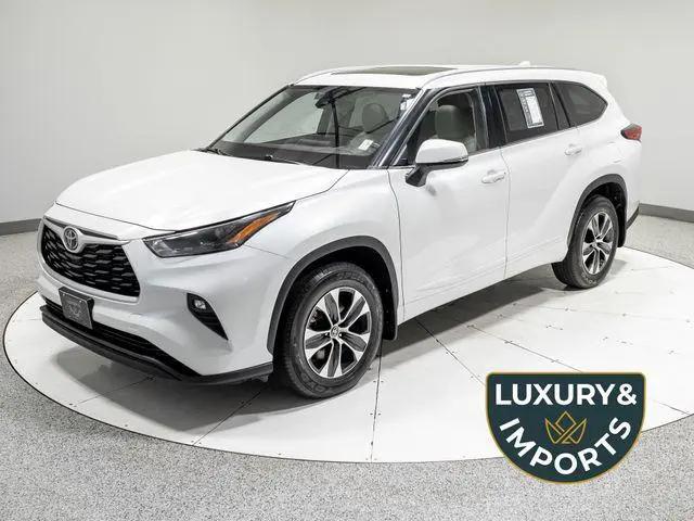 2022 Toyota Highlander XLE for sale in Leavenworth, KS