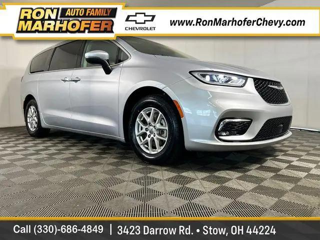 2023 Chrysler Pacifica Touring L for sale in Stow, OH