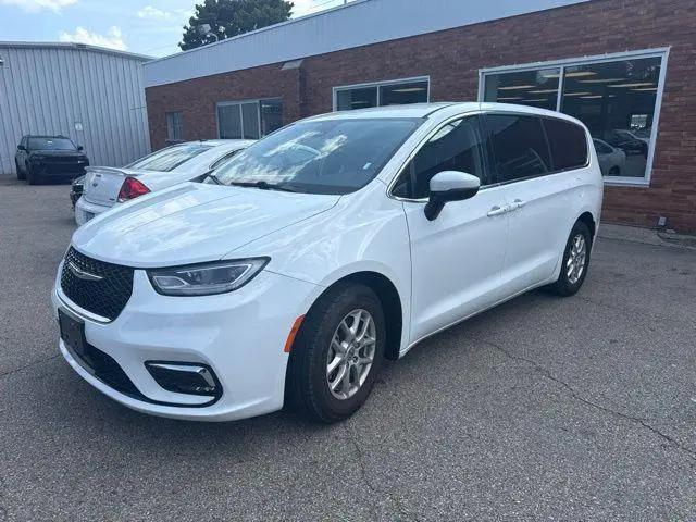 2023 Chrysler Pacifica Touring L for sale in Waverly, OH