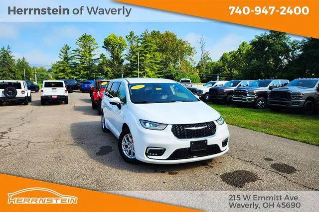 2023 Chrysler Pacifica Touring L for sale in Waverly, OH