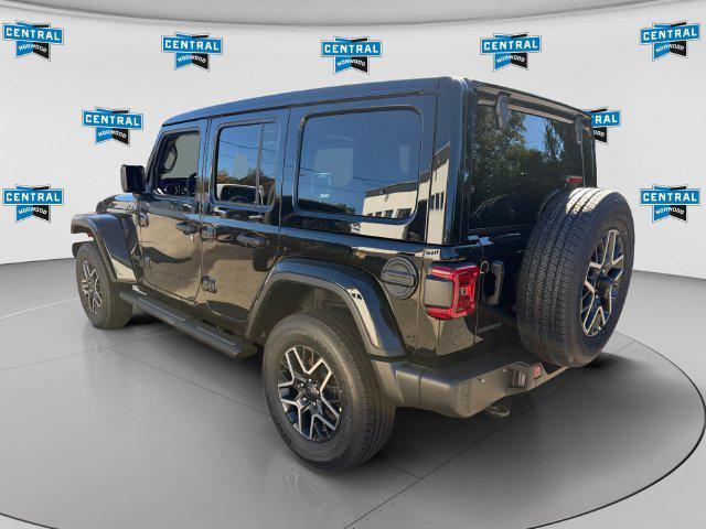 2027 Jeep Wrangler WRANGLER 4-DOOR SAHARA