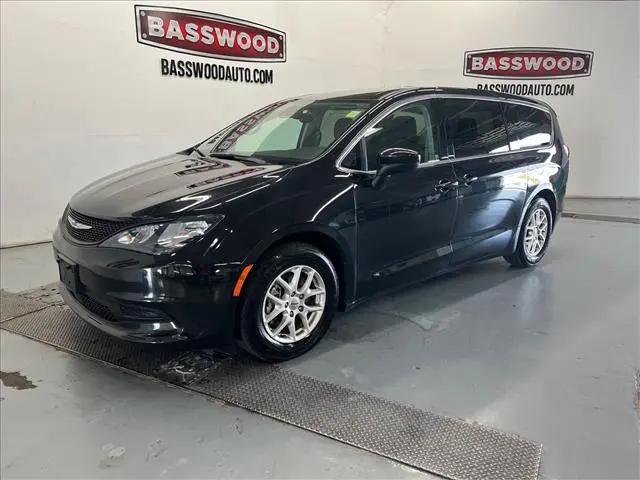2023 Chrysler Voyager LX for sale in Fort Payne, AL