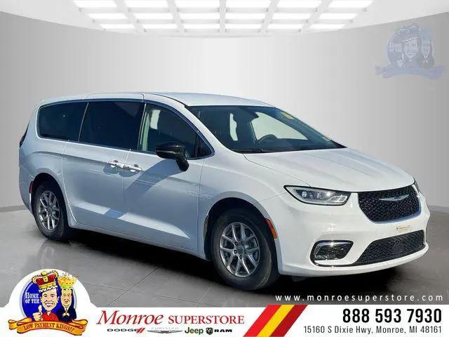 2024 Chrysler Pacifica Touring L for sale in Monroe, MI