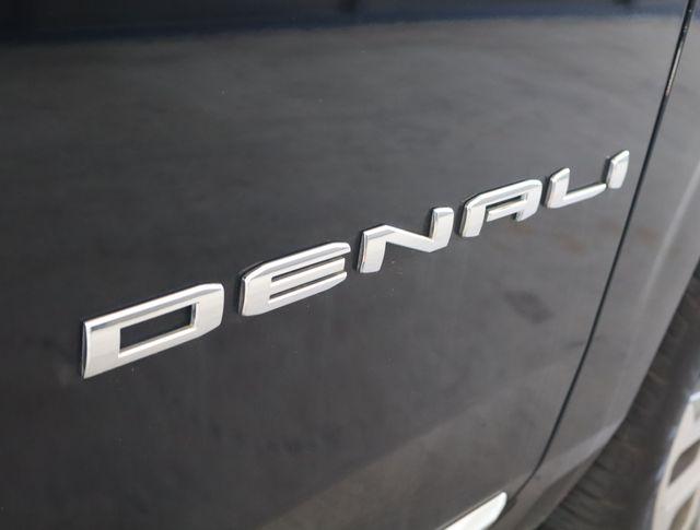 2021 GMC Yukon 4WD Denali