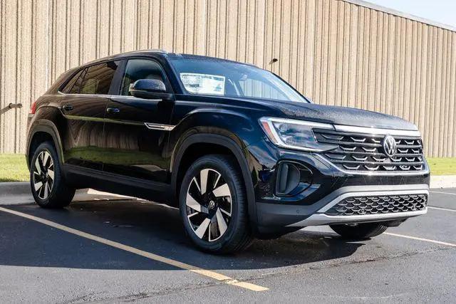 2026 Volkswagen Atlas Cross Sport SE with Technology for sale in Glendale, WI