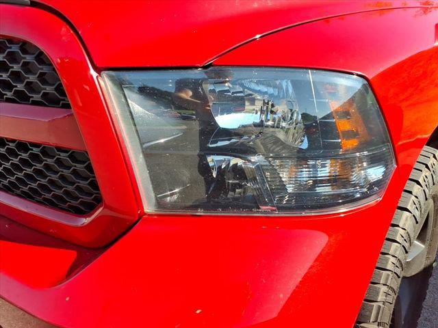 2018 RAM 1500 Express Quad Cab 4x4 64 Box 2018 RAM 1500 Express Quad Cab 4x4 64 Box