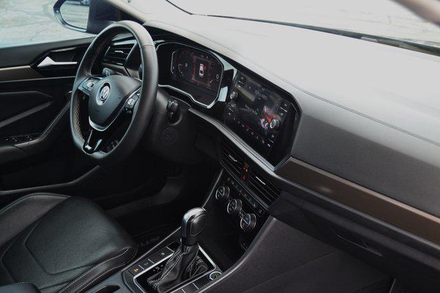 2021 Volkswagen Jetta 1.4T SEL Premium