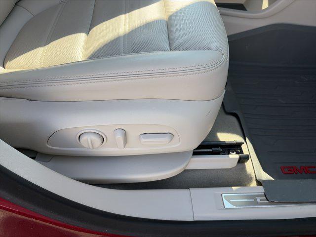 2020 GMC Acadia FWD Denali