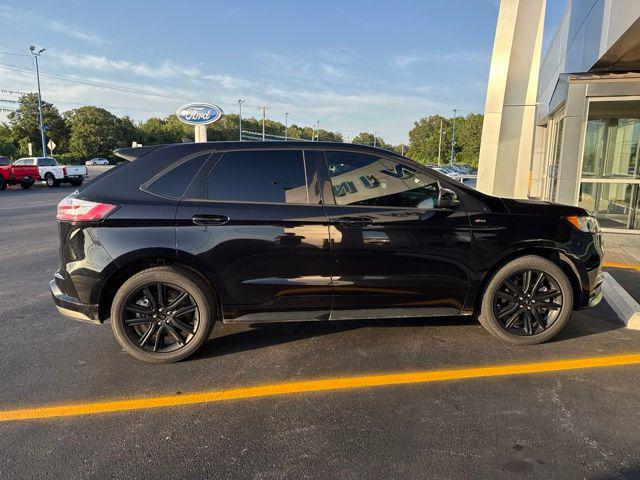 2022 Ford Edge ST-Line