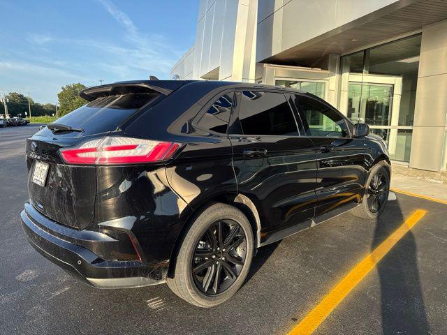 2022 Ford Edge ST-Line