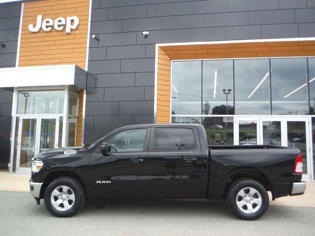 2023 RAM 1500 Big Horn Crew Cab 4x4 57 Box 2023 RAM 1500 Big Horn Crew Cab 4x4 57 Box
