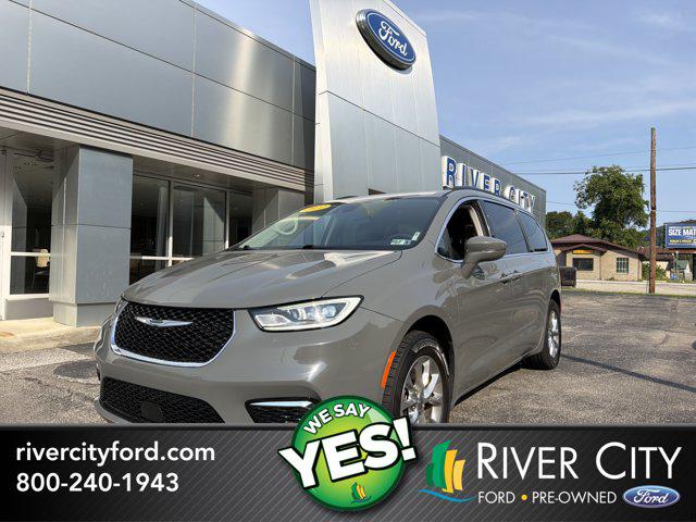 2022 Chrysler Pacifica Touring L AWD for sale in Lavalette, WV