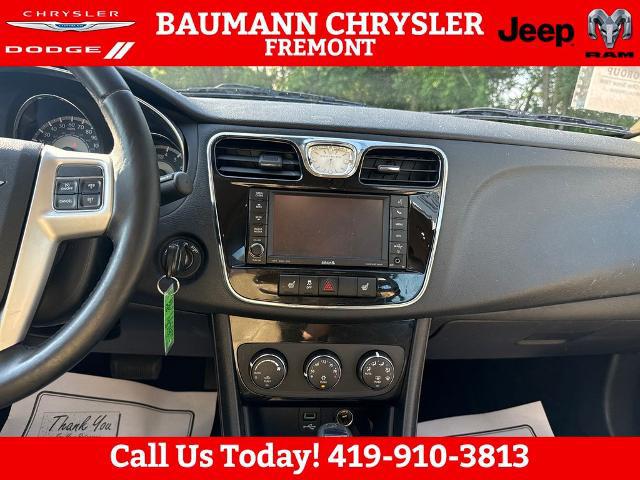 2012 Chrysler 200 Limited