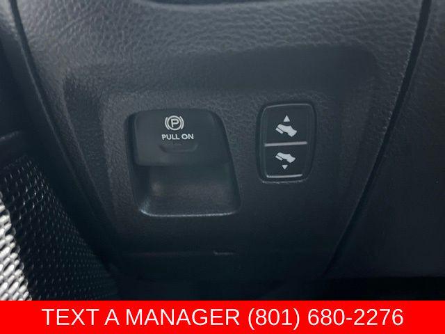2021 Ram 1500 Big Horn Crew Cab 4x4 6'4" Box