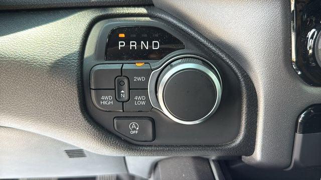 2026 Ram 1500 Express Crew Cab 4x4 57 Box
