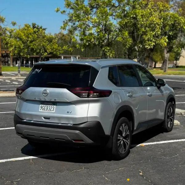2023 Nissan Rogue SV FWD