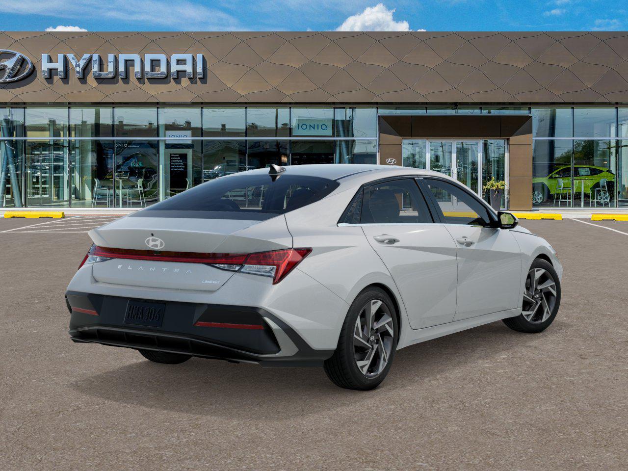 2026 Hyundai Elantra Limited photo 4