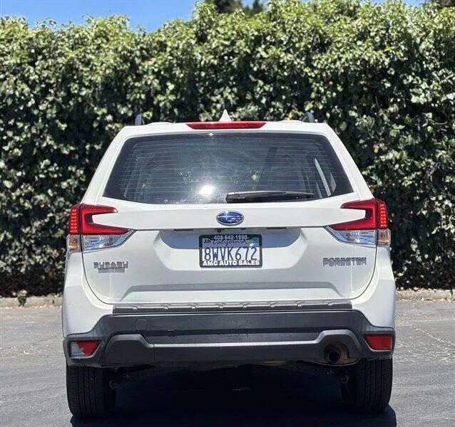 2021 Subaru Forester Base