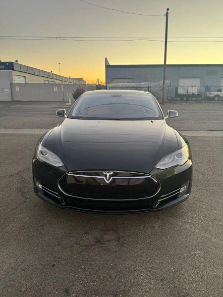 2013 Tesla Model S Base