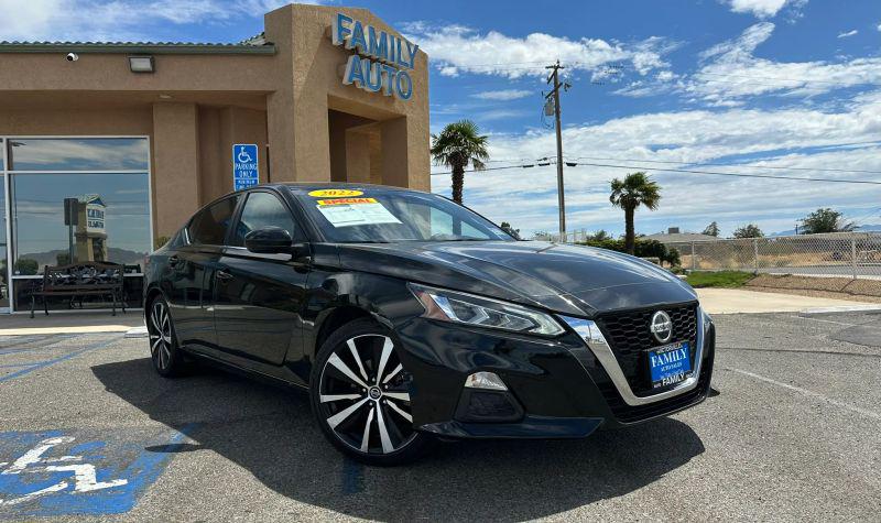 2022 Nissan Altima SR FWD for sale in Victorville, CA