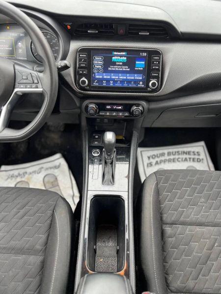2021 Nissan Kicks SV Xtronic CVT