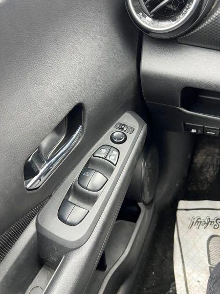 2021 Nissan Kicks SV Xtronic CVT