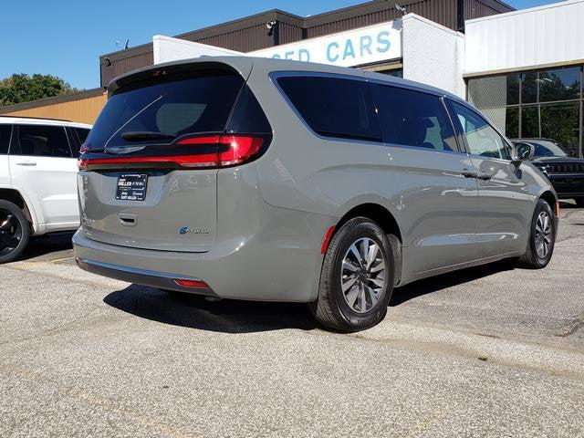 2022 Chrysler Pacifica Hybrid Touring L 2022 Chrysler Pacifica Hybrid Touring L