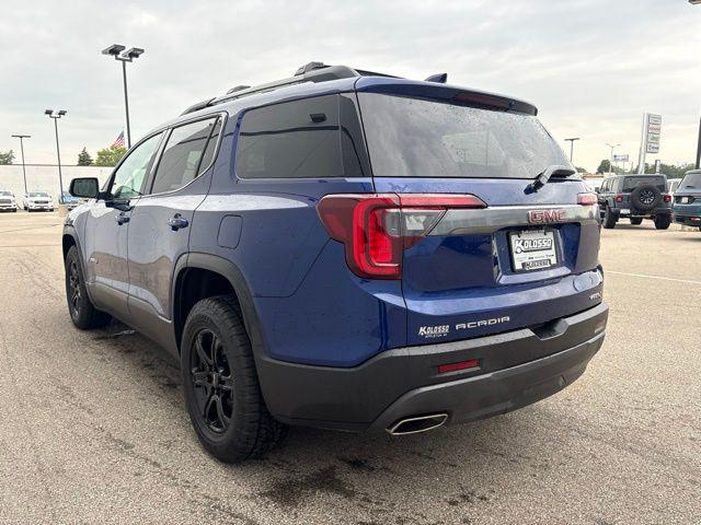 2023 GMC Acadia AWD AT4