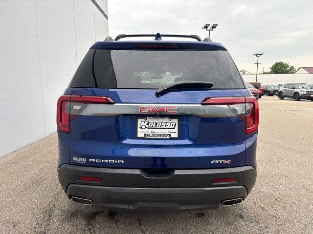 2023 GMC Acadia AWD AT4