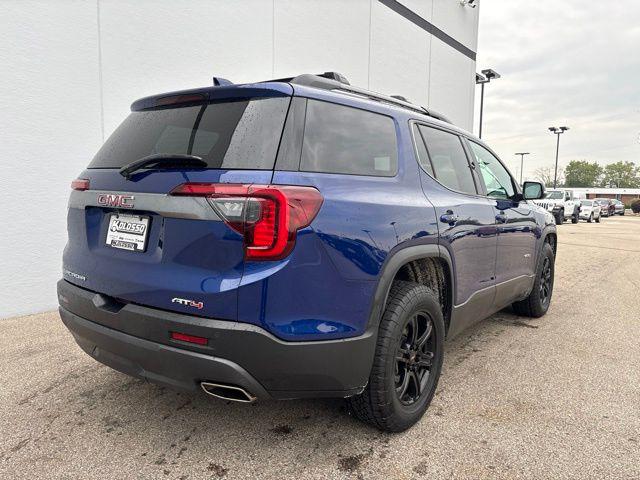 2023 GMC Acadia AWD AT4