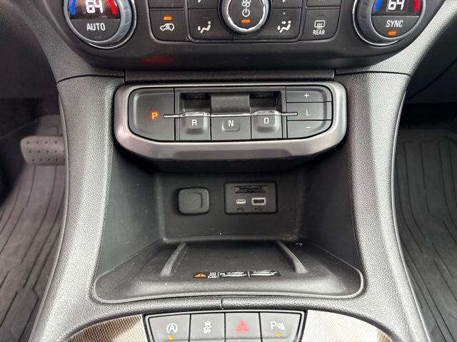 2023 GMC Acadia AWD AT4