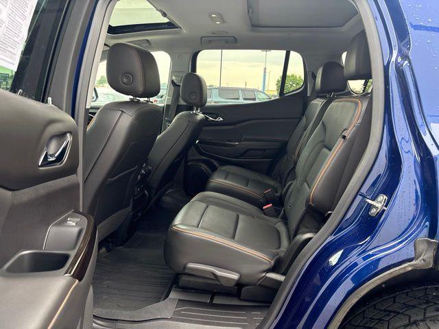 2023 GMC Acadia AWD AT4