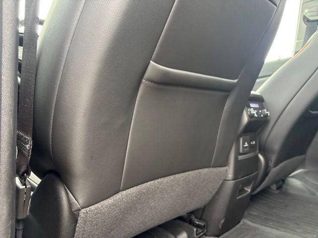 2023 GMC Acadia AWD AT4