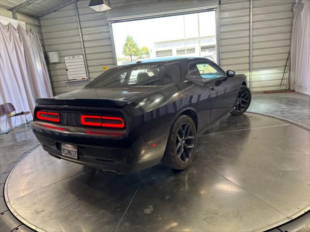 2019 Dodge Challenger SXT