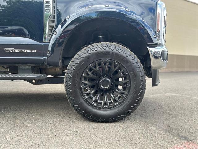 2025 Ford F-350 LARIAT