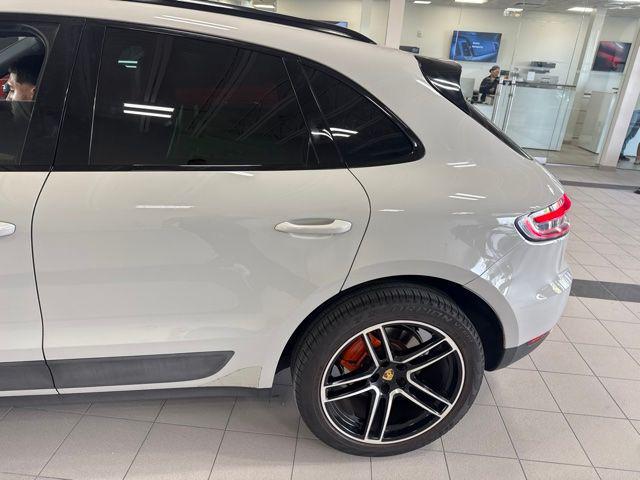 2021 Porsche Macan Base