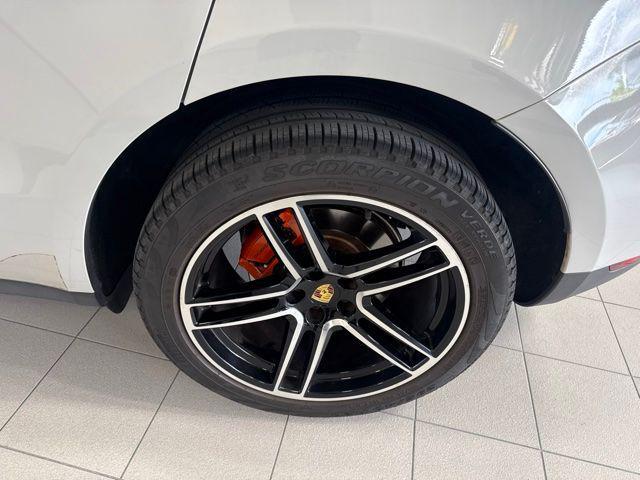 2021 Porsche Macan Base