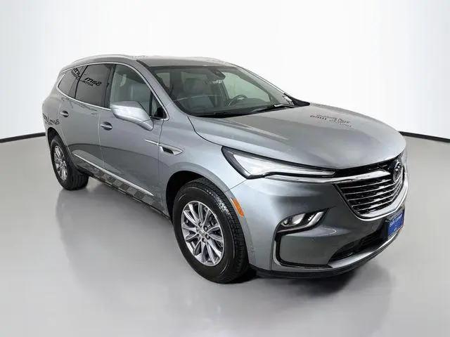 2024 Buick Enclave Essence FWD for sale in Bloomington, IL