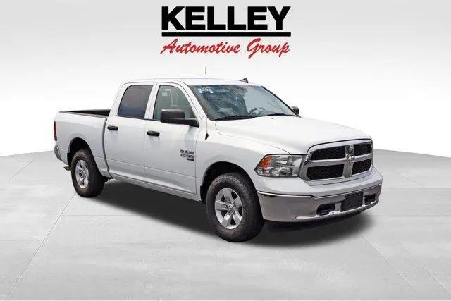 2022 Ram 1500 Classic SLT Crew Cab 4x4 5'7" Box for sale in Bartow, FL
