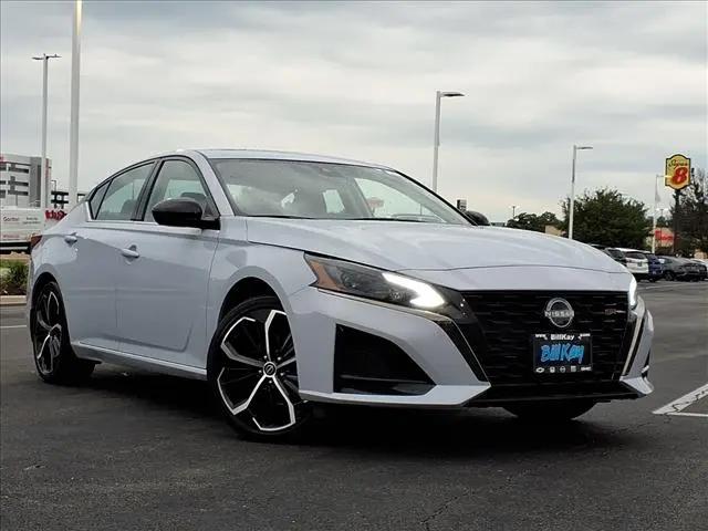 2023 Nissan Altima SR FWD for sale in Bourbonnais, IL