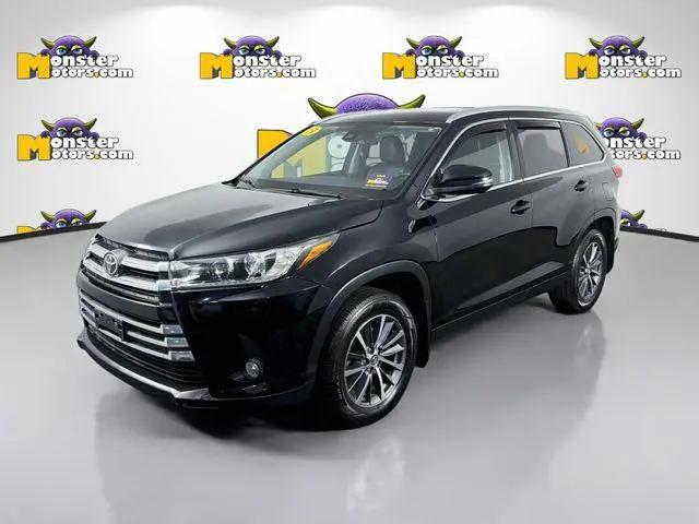 2019 Toyota Highlander XLE for sale in Michigan Center, MI