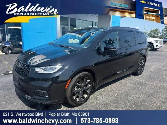 2025 Chrysler Pacifica Limited for sale in Poplar Bluff, MO