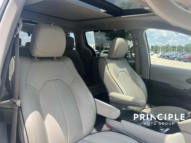 2021 Chrysler Pacifica Limited AWD